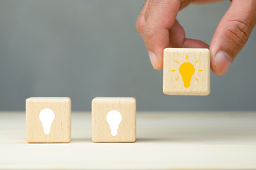 华硕笔记本电脑如何拆