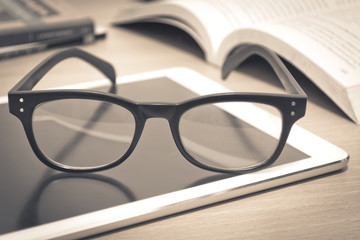 i5双核4线程 索尼时尚新本S118抢先评测